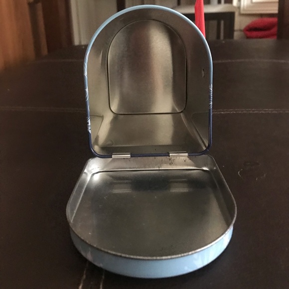 Elsa and Anna mailbox from the movie frozen - Picture 3 of 3